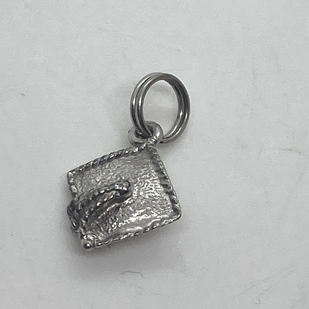 Vtg Sterling Silver 925 Graduation Cap Graduate Charm | .5”
